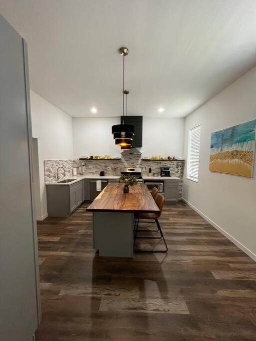 Luxury 2Br Within Walking Distance To Nightlife!! Villa Covington Exterior photo